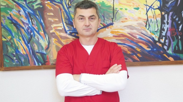 Dr Mladen Tica